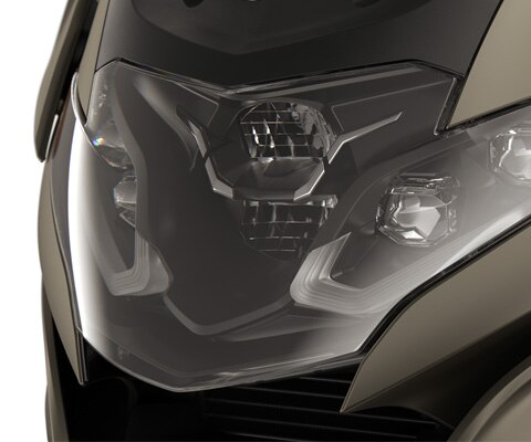 Enfoque en los faros LED.
